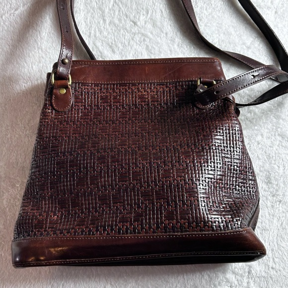 Brahmin Vintage Dark Brown Woven Leather Shoulder Bag - Picture 5 of 16